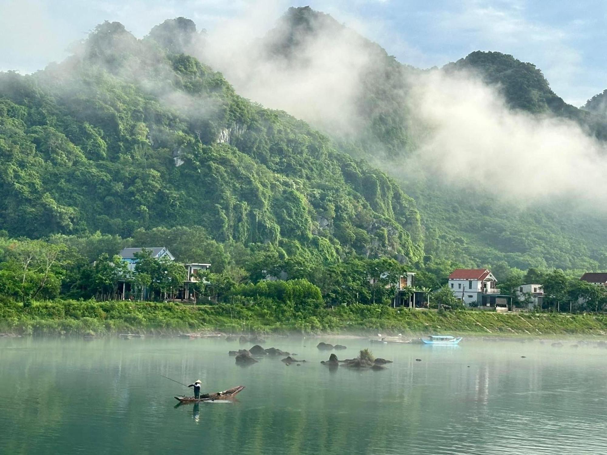 Green Riverside Cosy Home Phong Nha Exterior foto